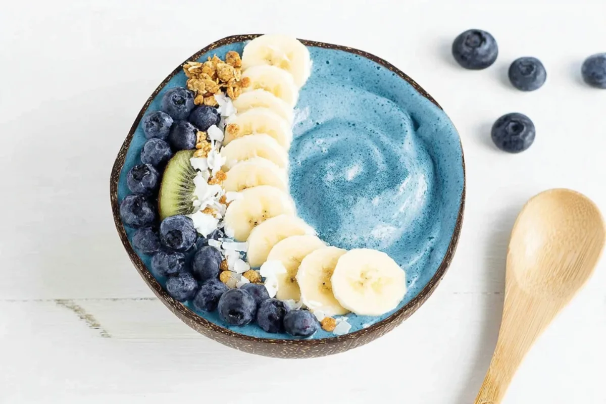 Blue smoothie bowl